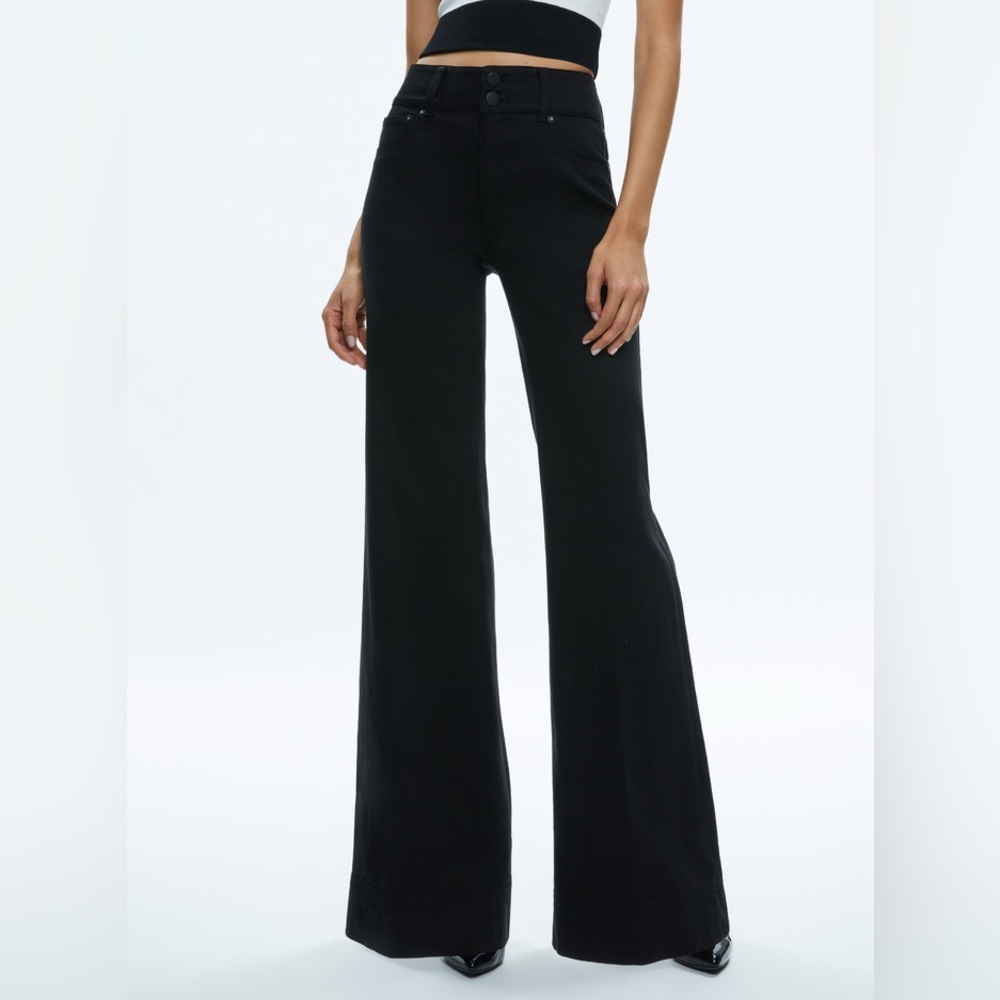 Alice + Olivia 
MISSA JEAN $330
Black
Size 27
Excellent Condition